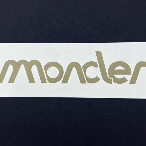 モンクレール エンボスロゴ コットン Tシャツ コピー 半袖 3色 8c0005